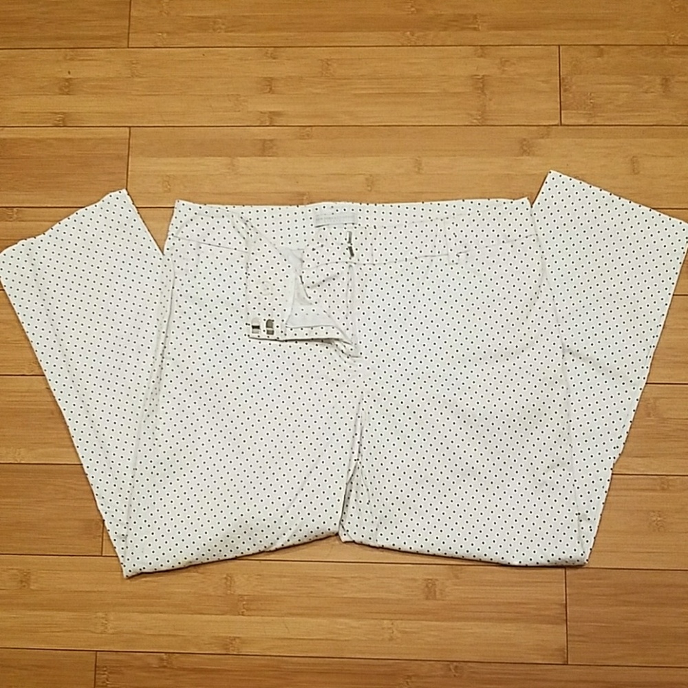 New York & Company pokla dot stretch capris